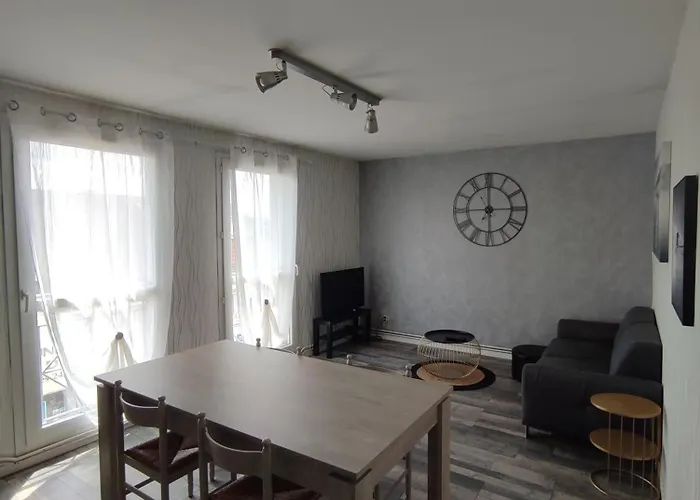 Lens, Bel Appartement Lumineux Spacieux En Centre Ville 3 Chambres