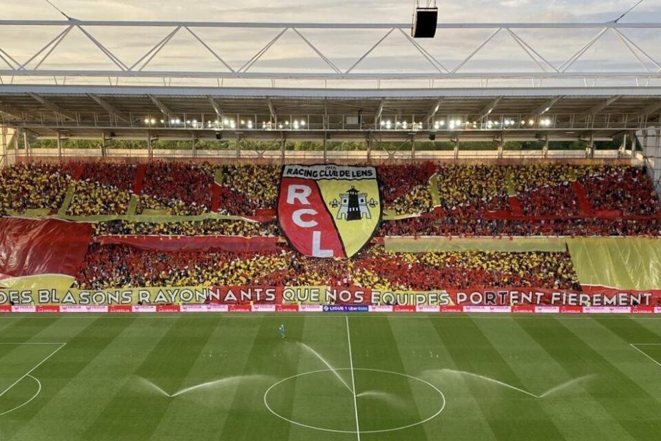 Lens, Bel Lumineux Spacieux En Centre 3